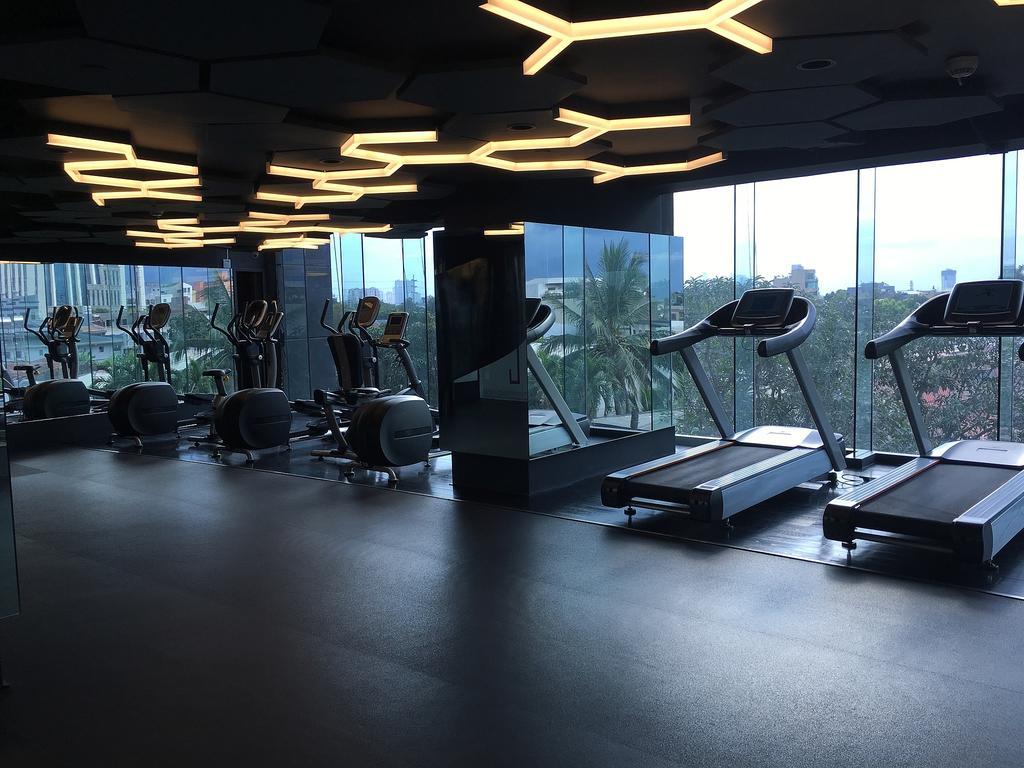 Milano Versace Suites Makati City Exterior photo