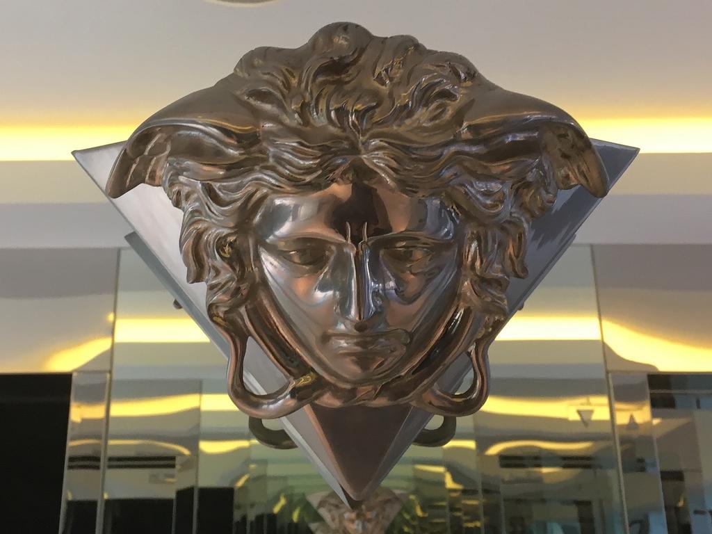 Milano Versace Suites Makati City Exterior photo